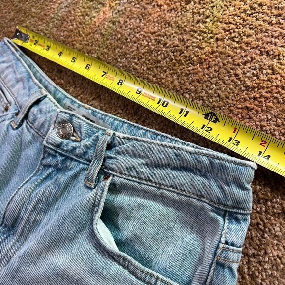 TopShop Womens Light Blue Moto Bleach Fishnet Distressed Mom Jeans Size 28 - Picture 5 of 13